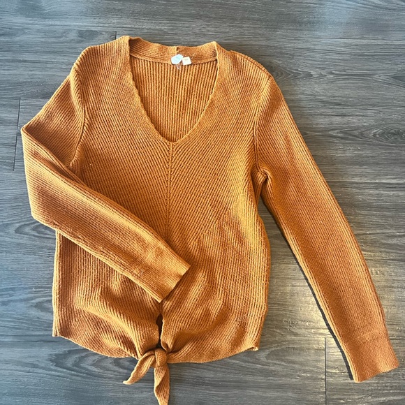 Anthropologie Sweater w/ tie front - Picture 1 of 3